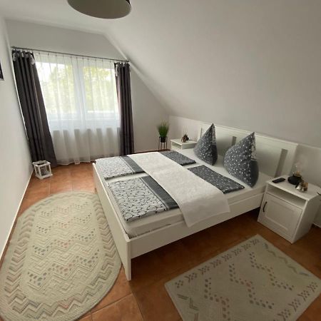 Munkacsy Apartmanok Balatonfenyves Eksteriør bilde