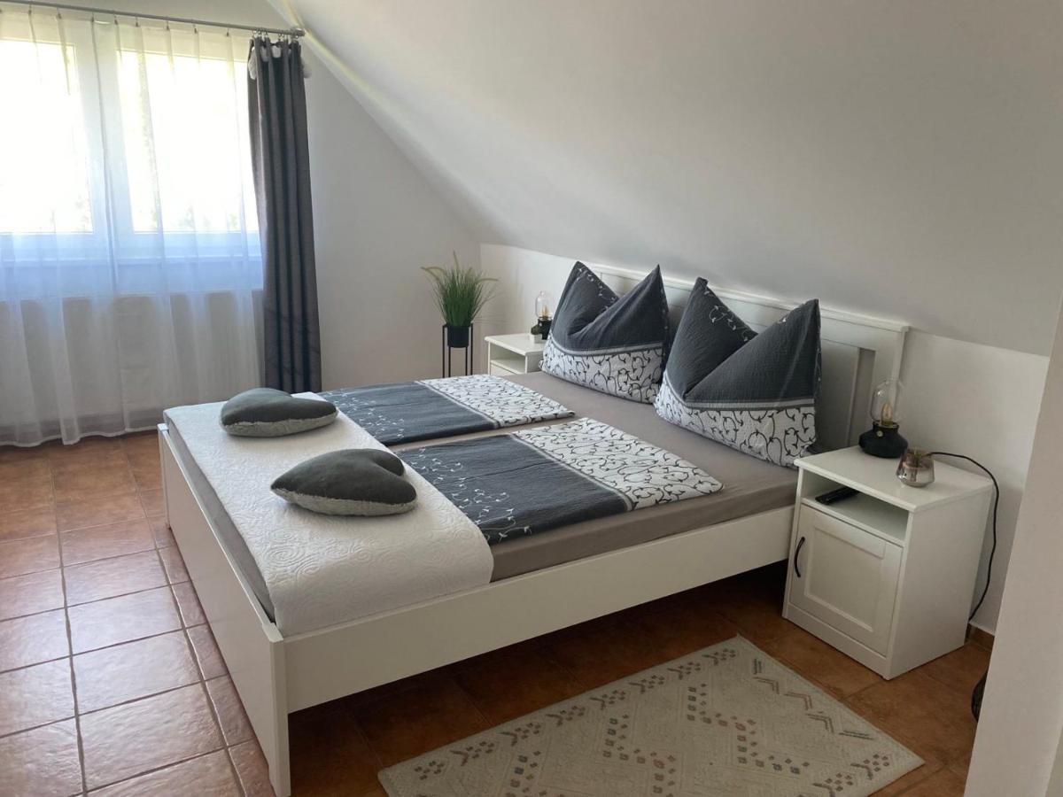Munkacsy Apartmanok Balatonfenyves Eksteriør bilde