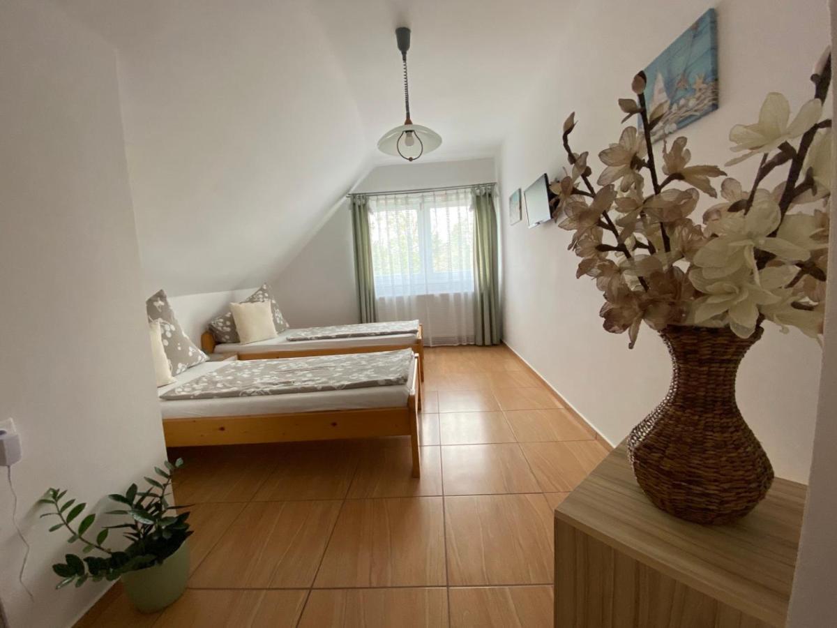 Munkacsy Apartmanok Balatonfenyves Eksteriør bilde
